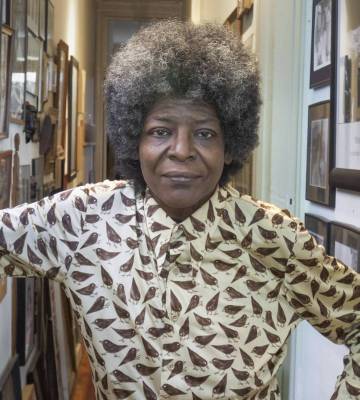 Walsh, Tony - portrait of Kathy Y. Wilson at home, 2017